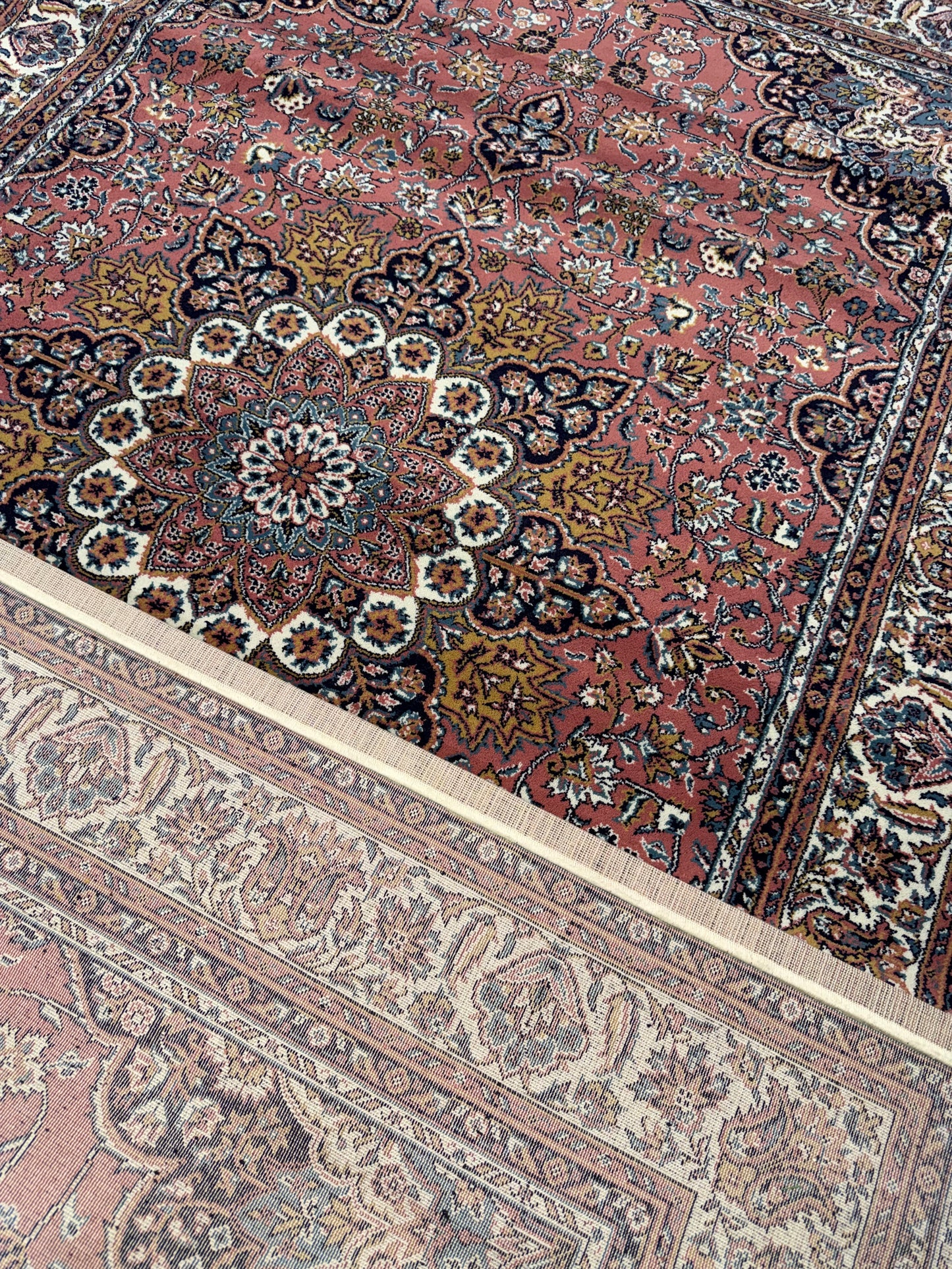 Tapis Kirmansah Rose en Laine — Style Oriental — 150 x 230 cm